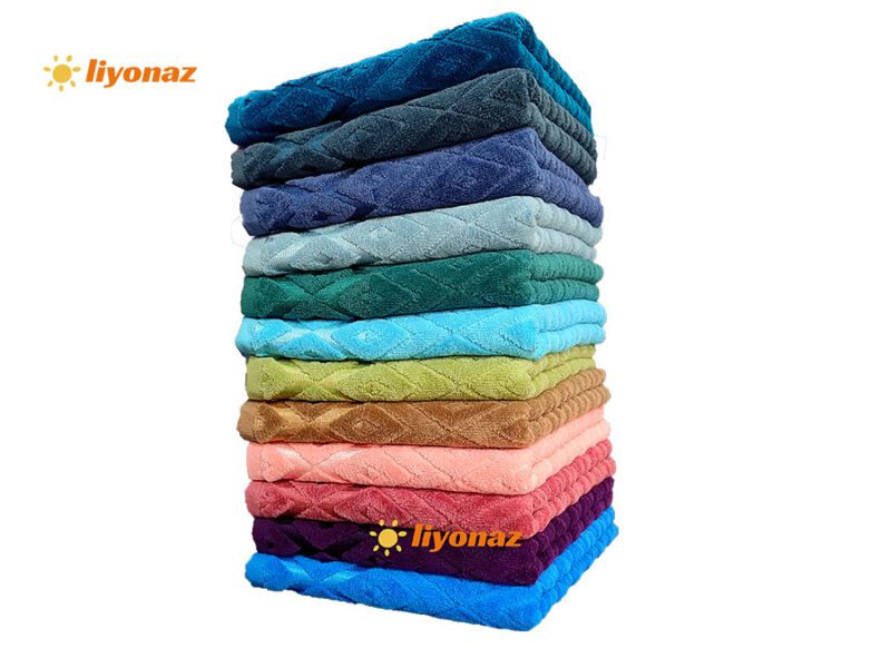 حوله دستی ماندگار سایز 90×50 طرح سالامون